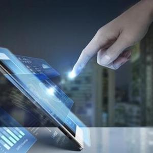 Touchscreen vs. Traditional Monitor: Which One Reigns Supreme for Efficiency and Experience?